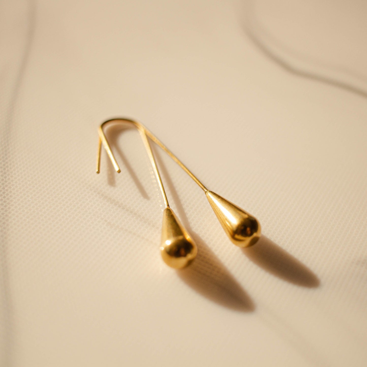 Enjoy the raindrop | Simple Geometric Earrings